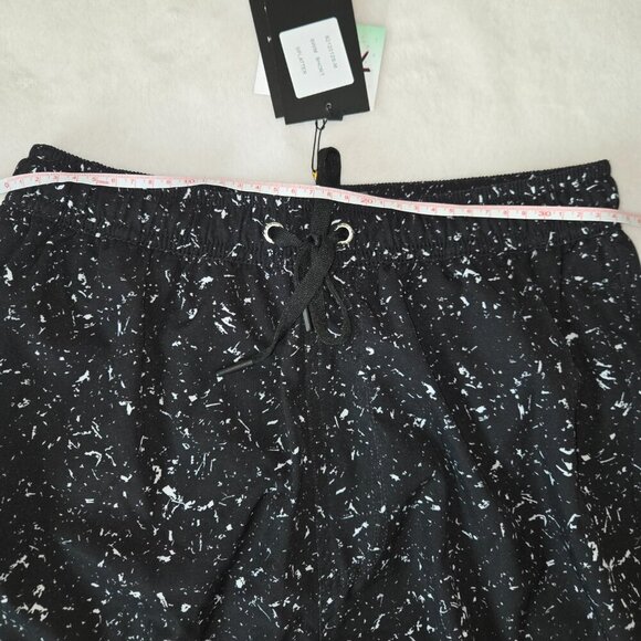 2/$20 TEAMLTD Paint Splatter Swim Short size M NWT - Picture 10 of 13